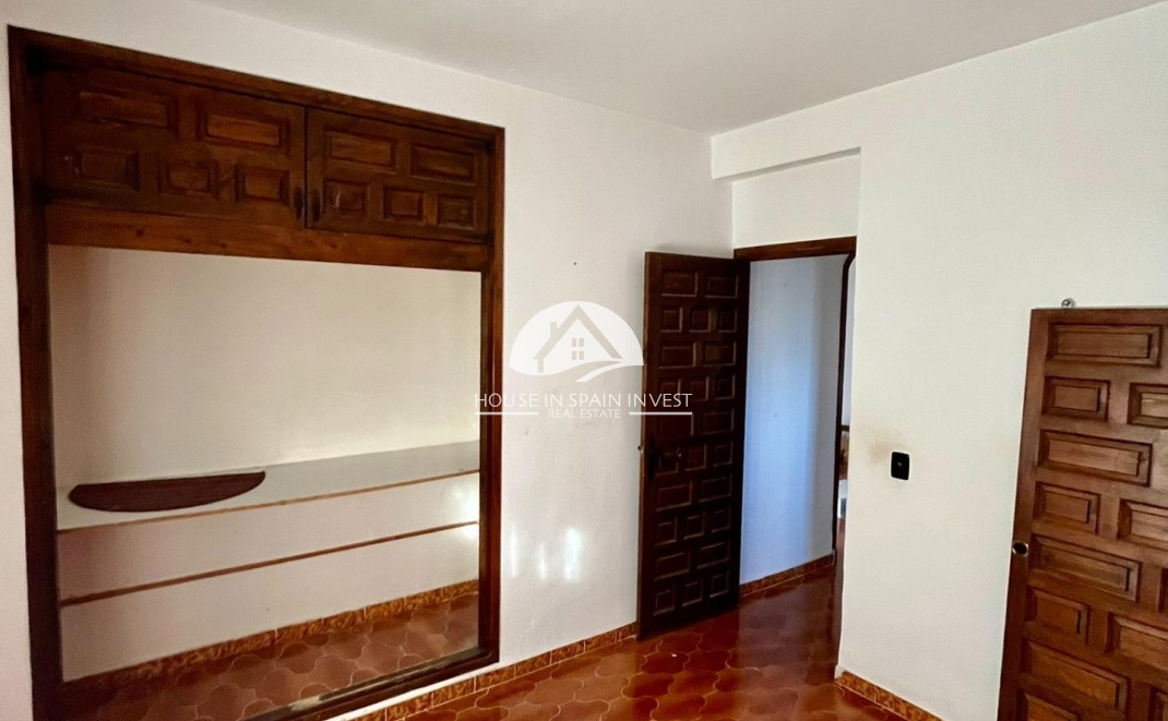 Resale - Villa - Torrevieja - Aguas Nuevas - Sector 25