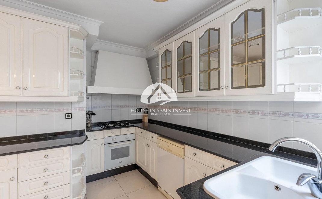 Resale - Apartment  - Torrevieja - Centro