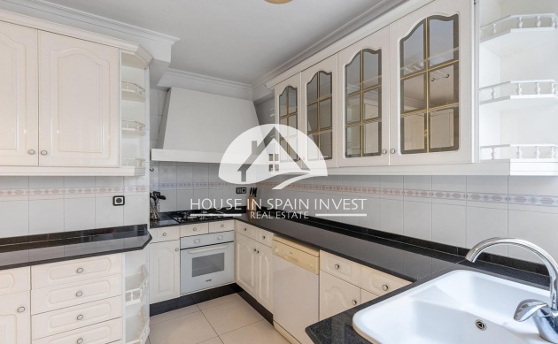 Resale - Apartment  - Torrevieja - Centro