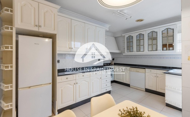 Resale - Apartment  - Torrevieja - Centro