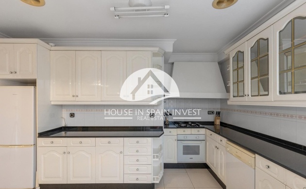 Resale - Apartment  - Torrevieja - Centro