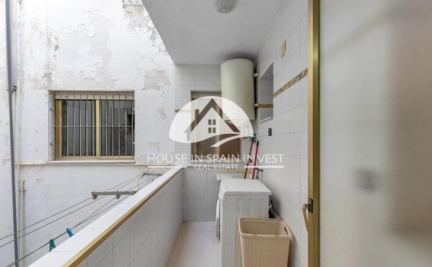 Resale - Apartment  - Torrevieja - Centro