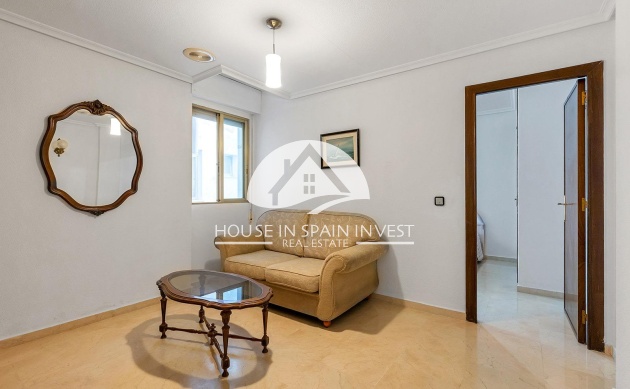 Resale - Apartment  - Torrevieja - Centro
