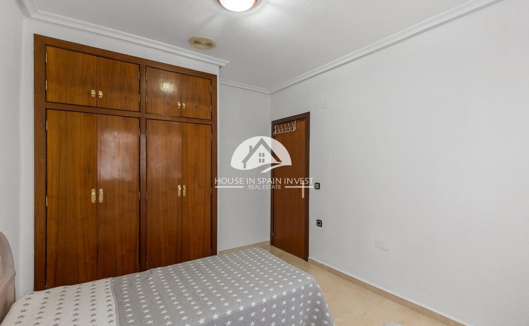 Resale - Apartment  - Torrevieja - Centro