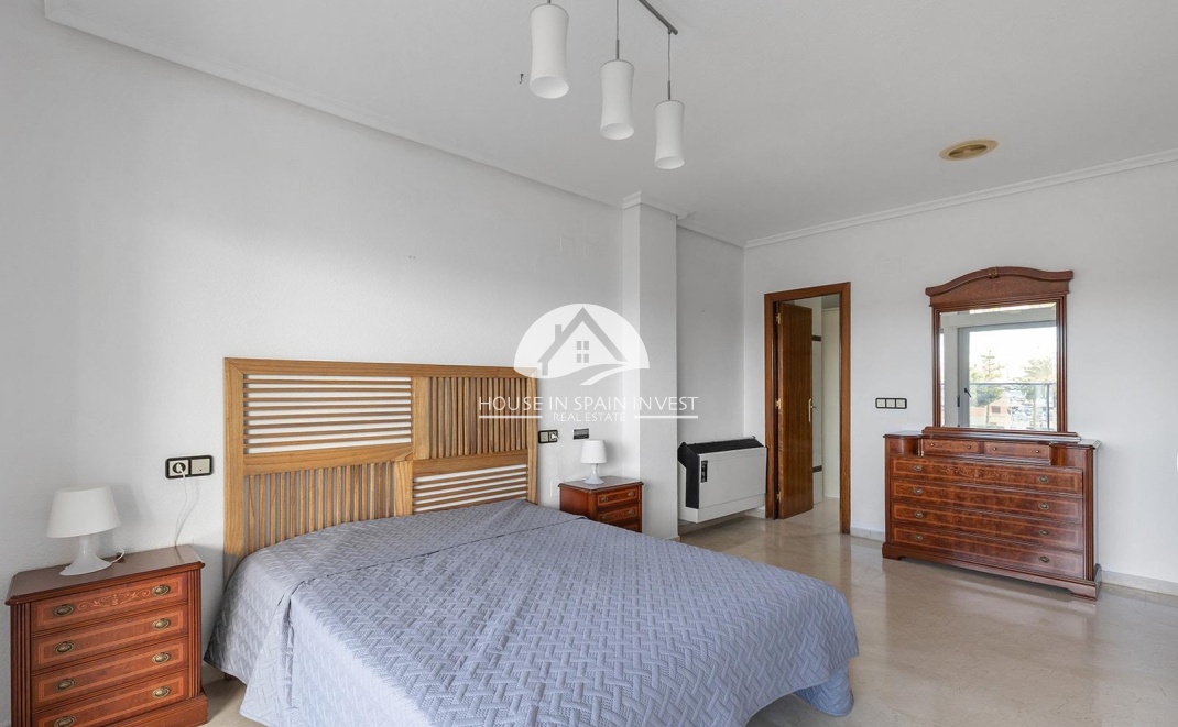 Resale - Apartment  - Torrevieja - Centro