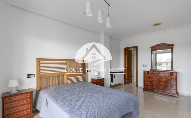 Resale - Apartment  - Torrevieja - Centro