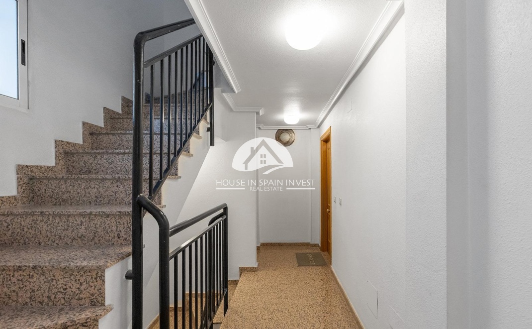 Resale - Apartment  - Torrevieja - Centro