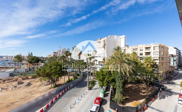 Resale - Apartment  - Torrevieja - Centro