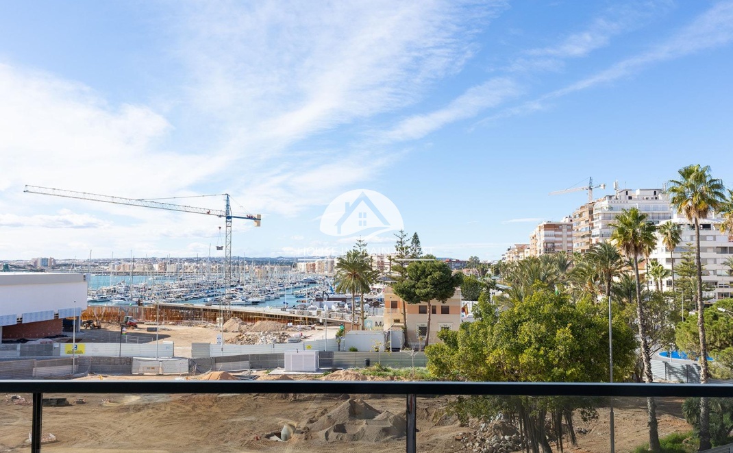 Resale - Apartment  - Torrevieja - Centro