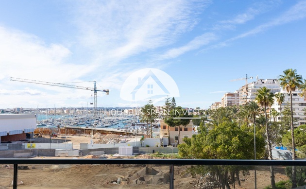 Resale - Apartment  - Torrevieja - Centro
