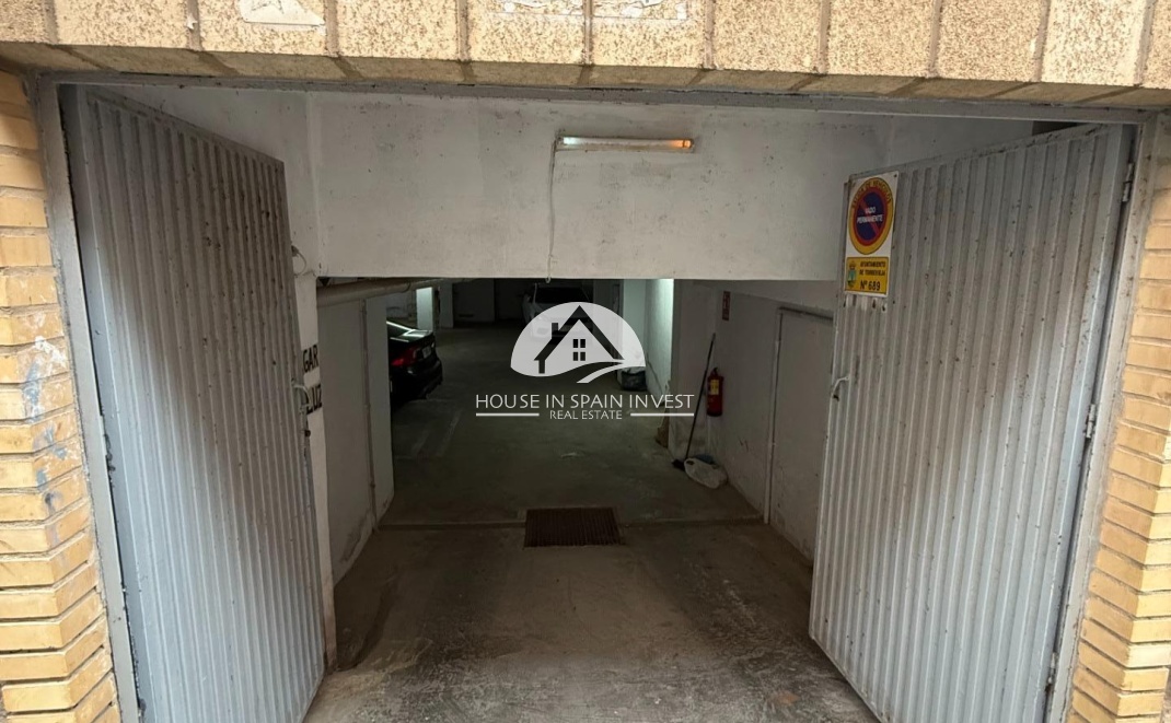 Resale - Garage - Torrevieja - Playa del Cura