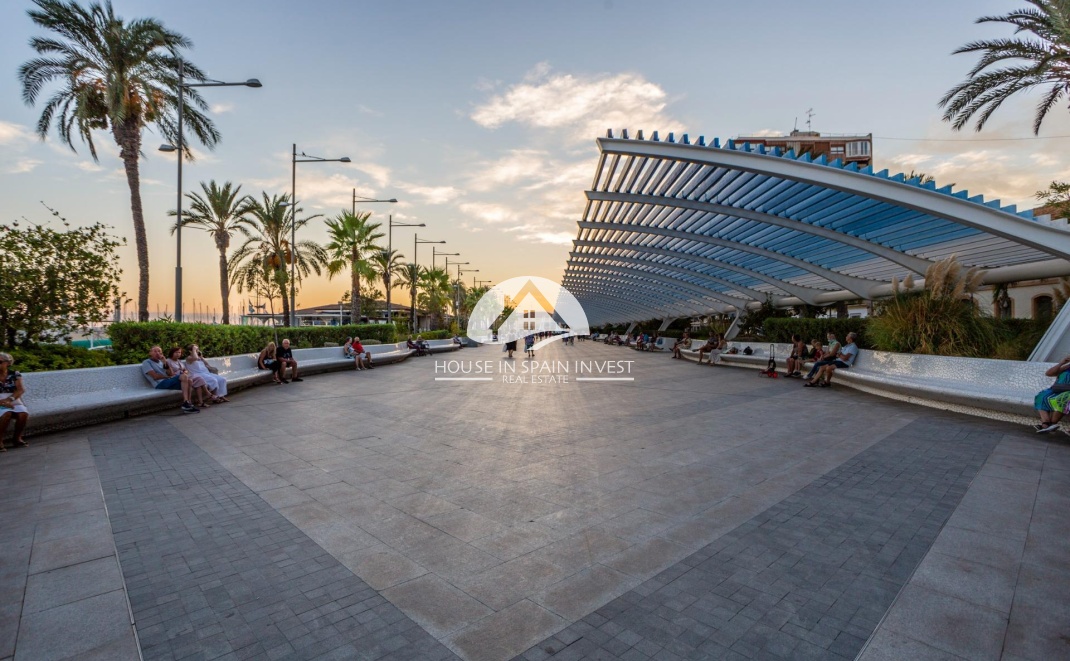 Resale - Garage - Torrevieja - Playa del Cura