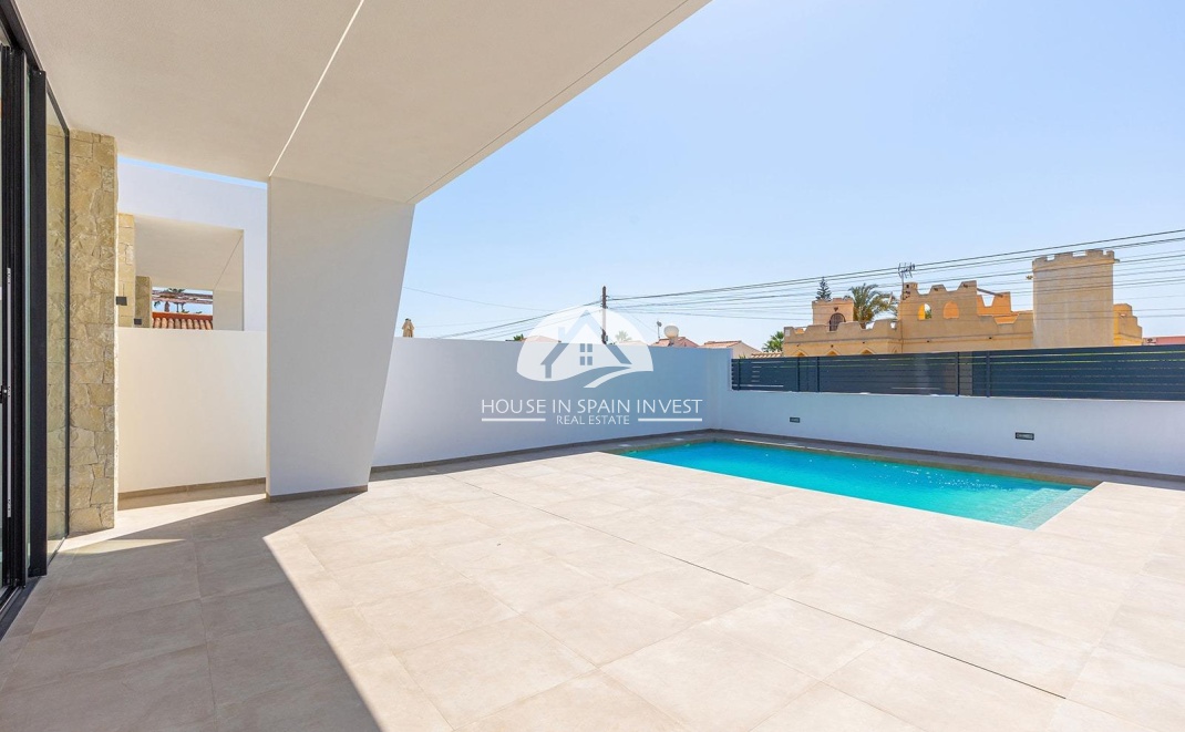 Resale - Villa - Torrevieja - Los Balcones  