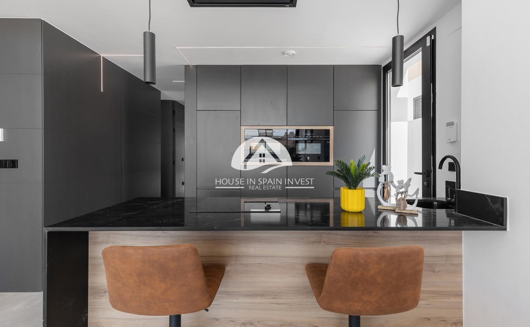 Resale - Villa - Torrevieja - Los Balcones  