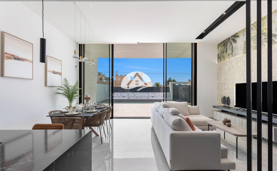 Resale - Villa - Torrevieja - Los Balcones  