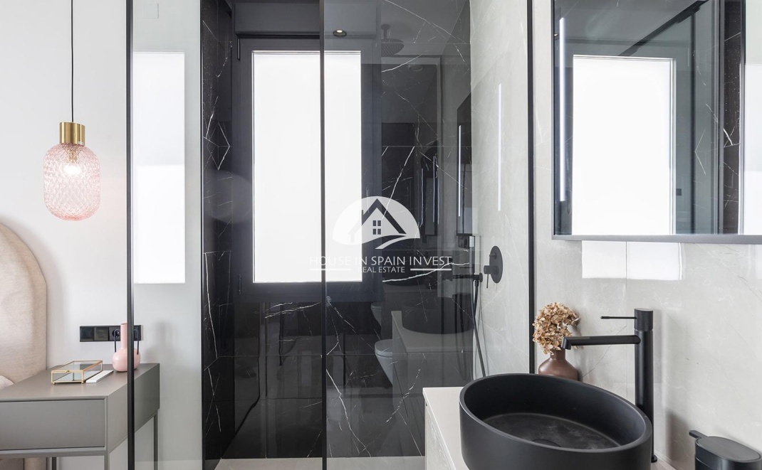 Resale - Villa - Torrevieja - Los Balcones  