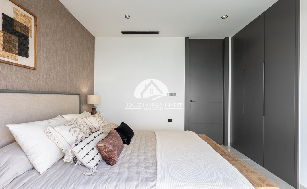 Resale - Villa - Torrevieja - Los Balcones  