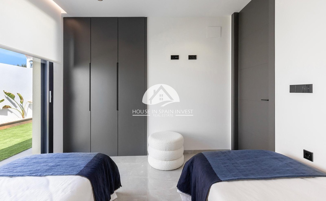 Resale - Villa - Torrevieja - Los Balcones  