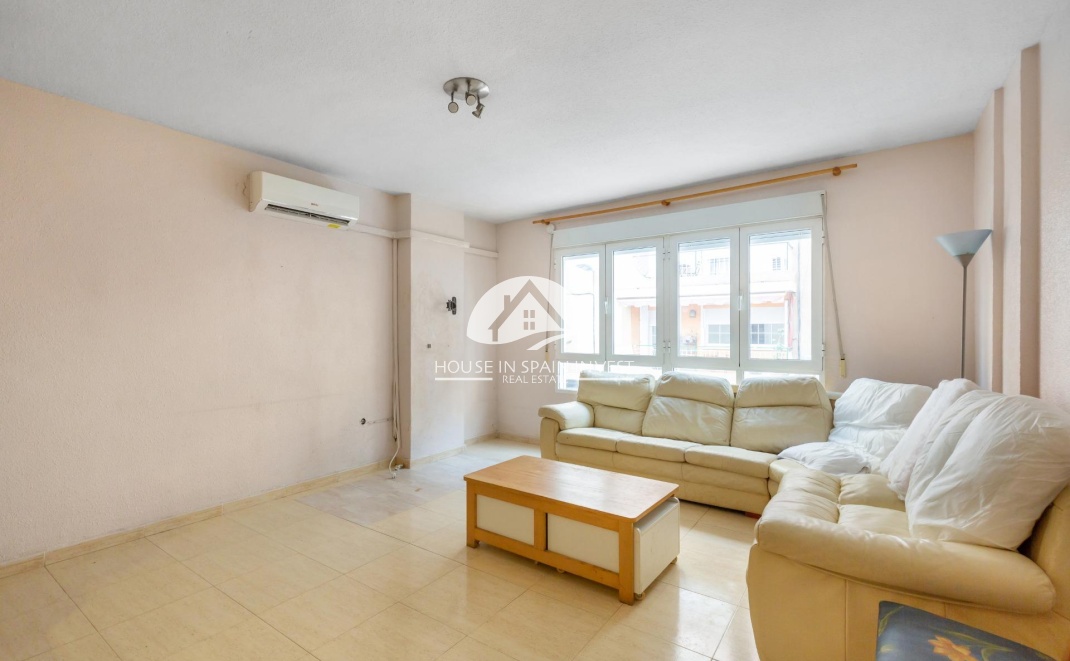 Resale - Apartment  - Torrevieja - Centro