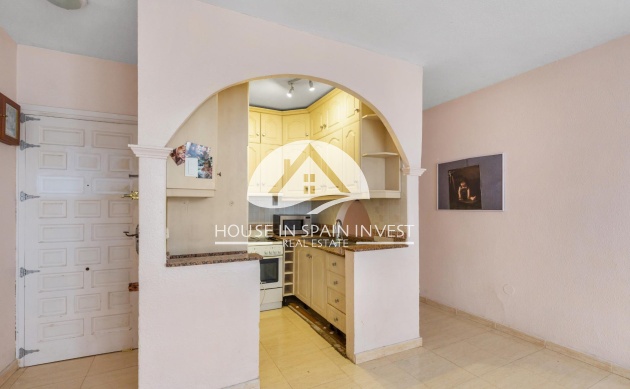 Resale - Apartment  - Torrevieja - Centro