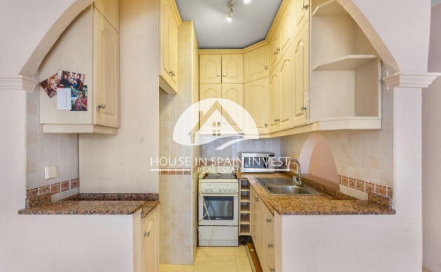 Resale - Apartment  - Torrevieja - Centro