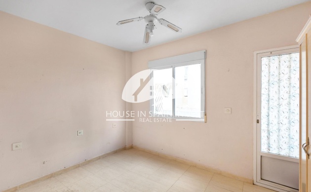 Resale - Apartment  - Torrevieja - Centro