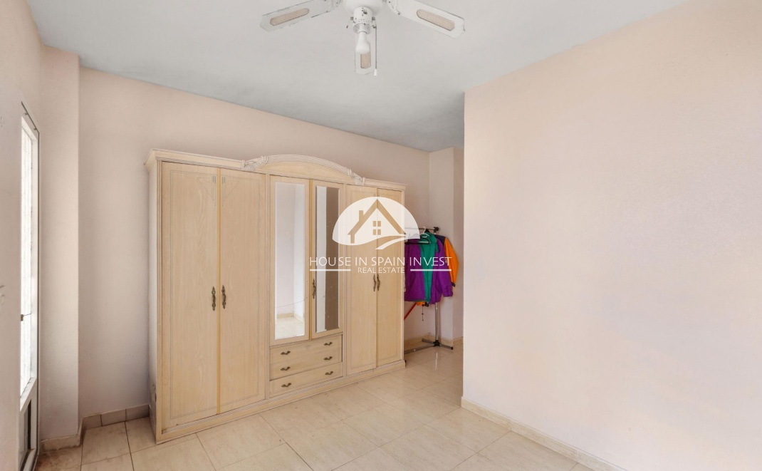 Resale - Apartment  - Torrevieja - Centro