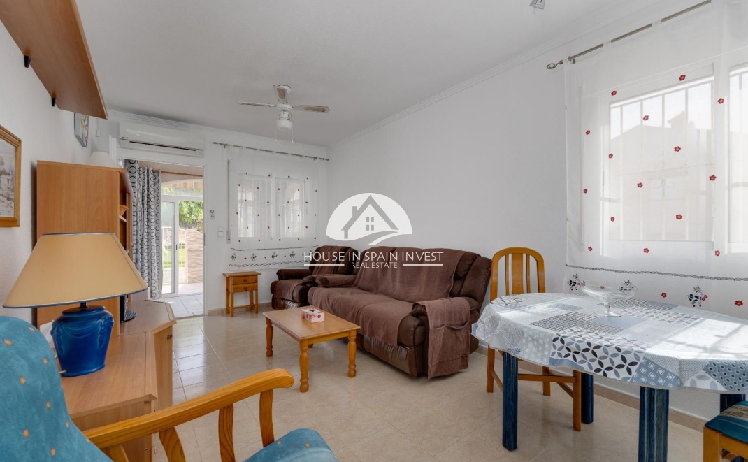 Resale - Ground floor bungalow - Torrevieja - Aguas Nuevas