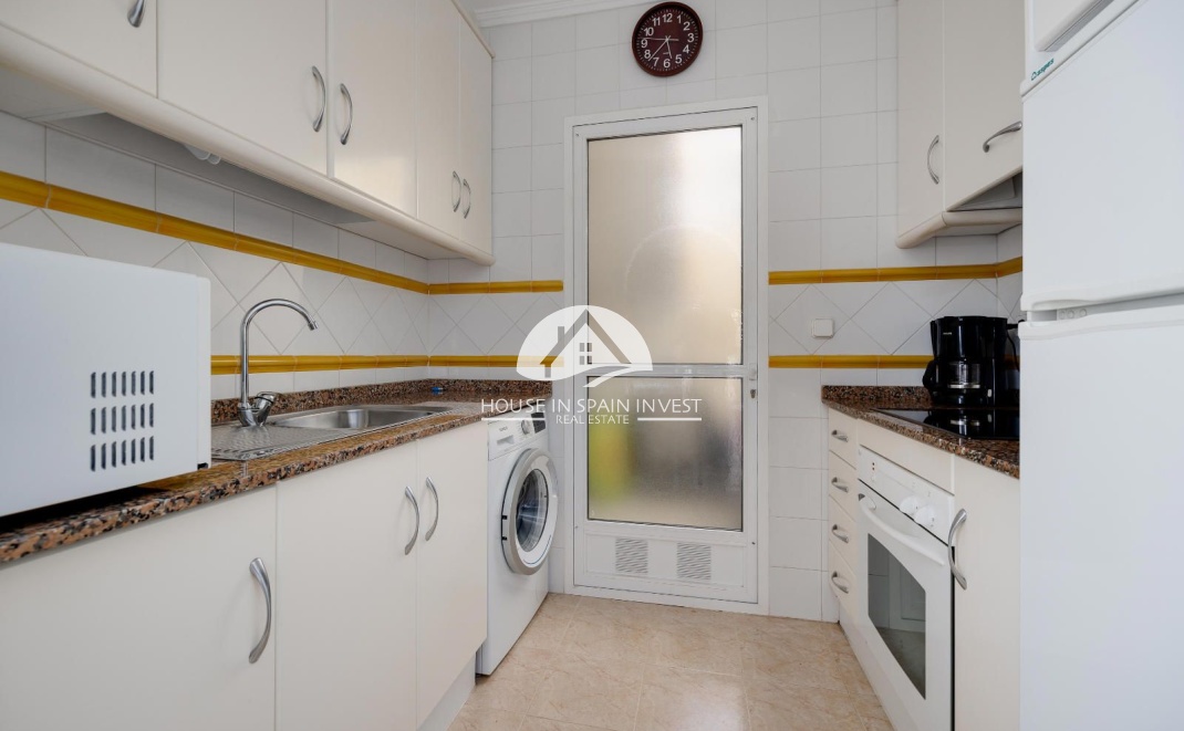 Resale - Ground floor bungalow - Torrevieja - Aguas Nuevas