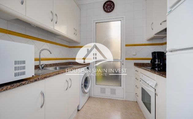 Resale - Ground floor bungalow - Torrevieja - Aguas Nuevas