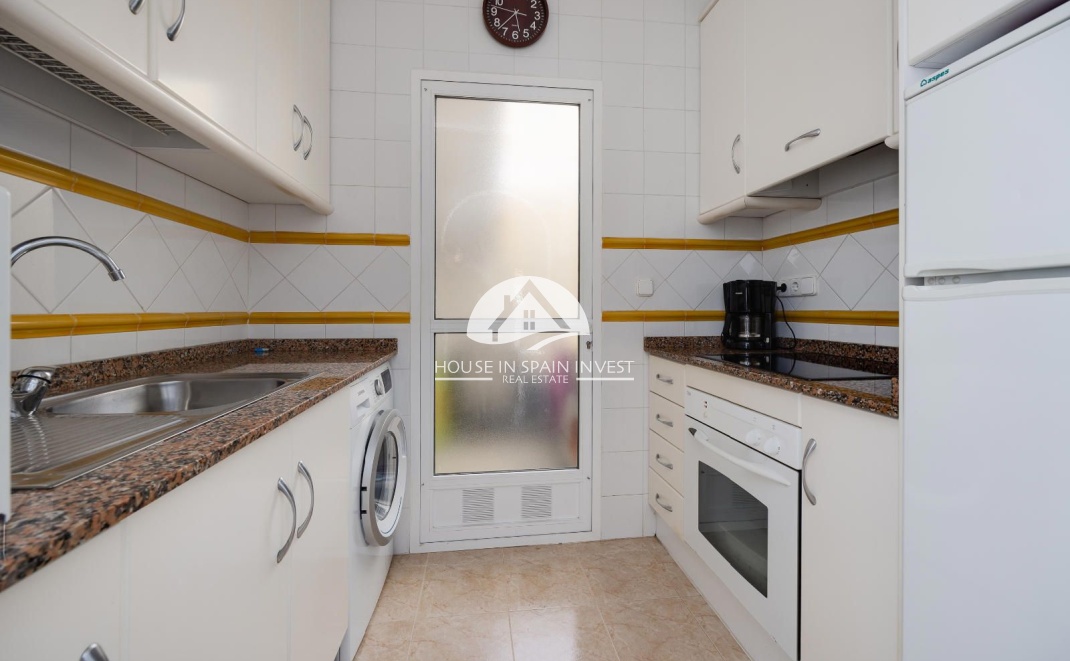 Resale - Ground floor bungalow - Torrevieja - Aguas Nuevas