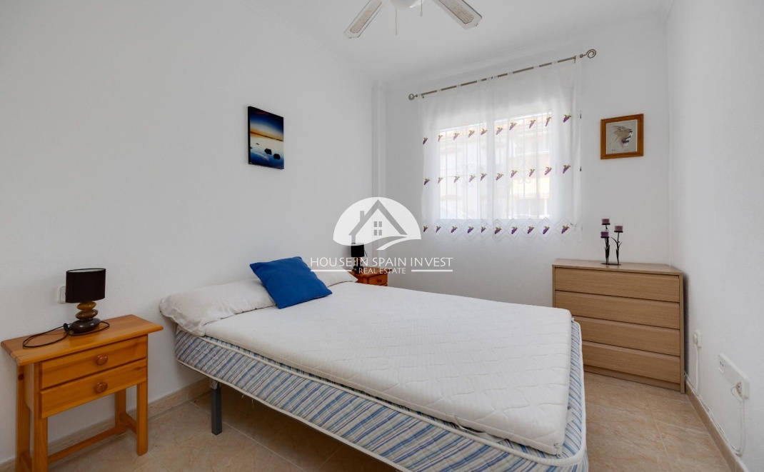 Resale - Ground floor bungalow - Torrevieja - Aguas Nuevas