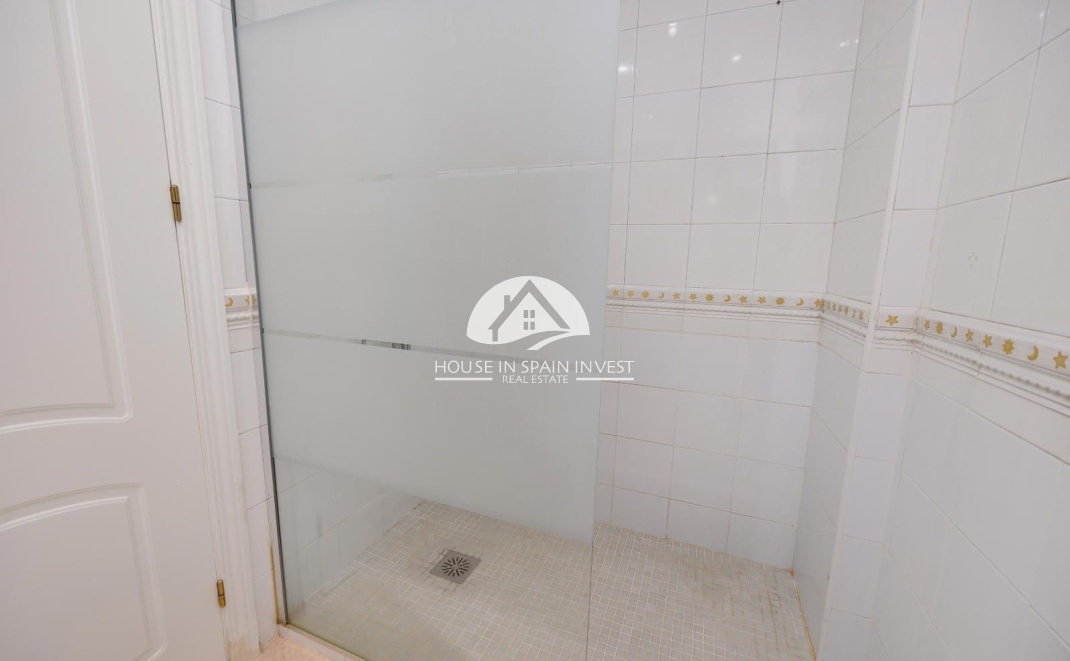 Resale - Ground floor bungalow - Torrevieja - Aguas Nuevas