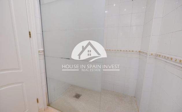 Resale - Ground floor bungalow - Torrevieja - Aguas Nuevas