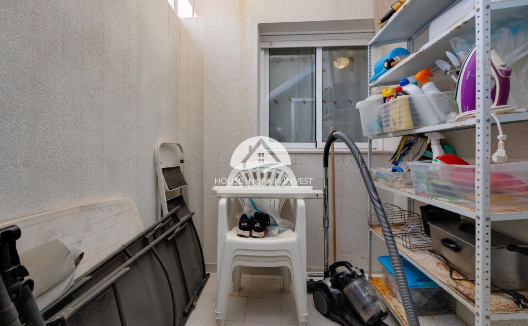 Resale - Ground floor bungalow - Torrevieja - Aguas Nuevas