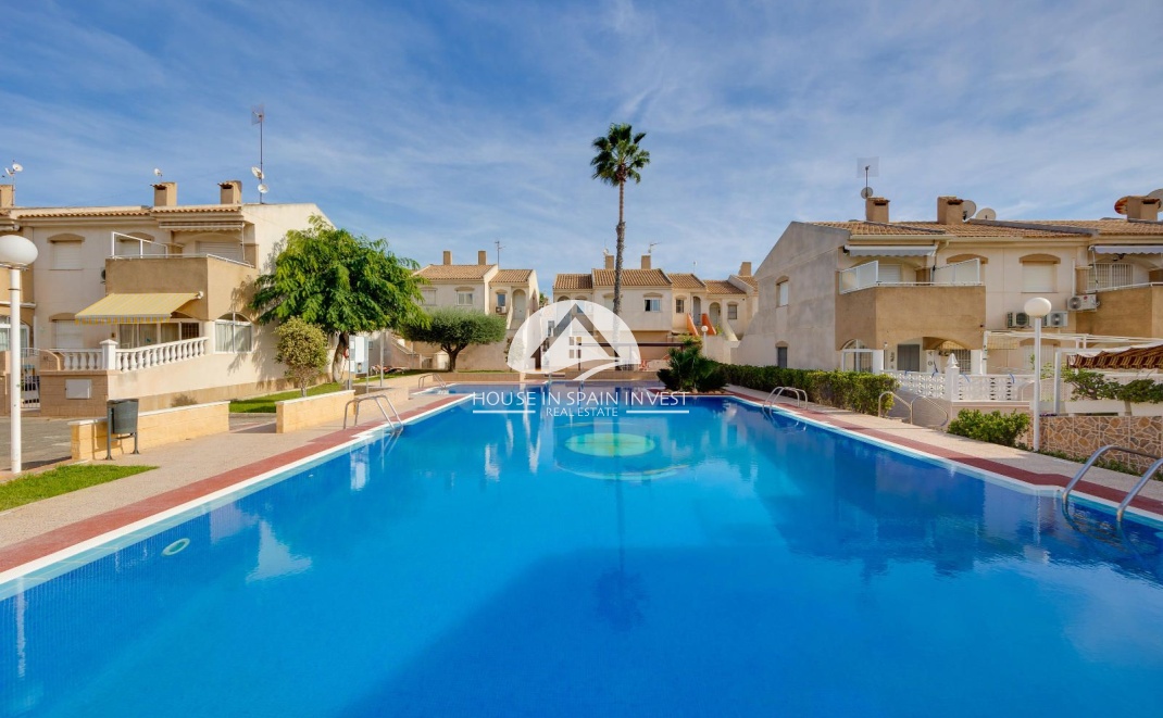 Resale - Ground floor bungalow - Torrevieja - Aguas Nuevas