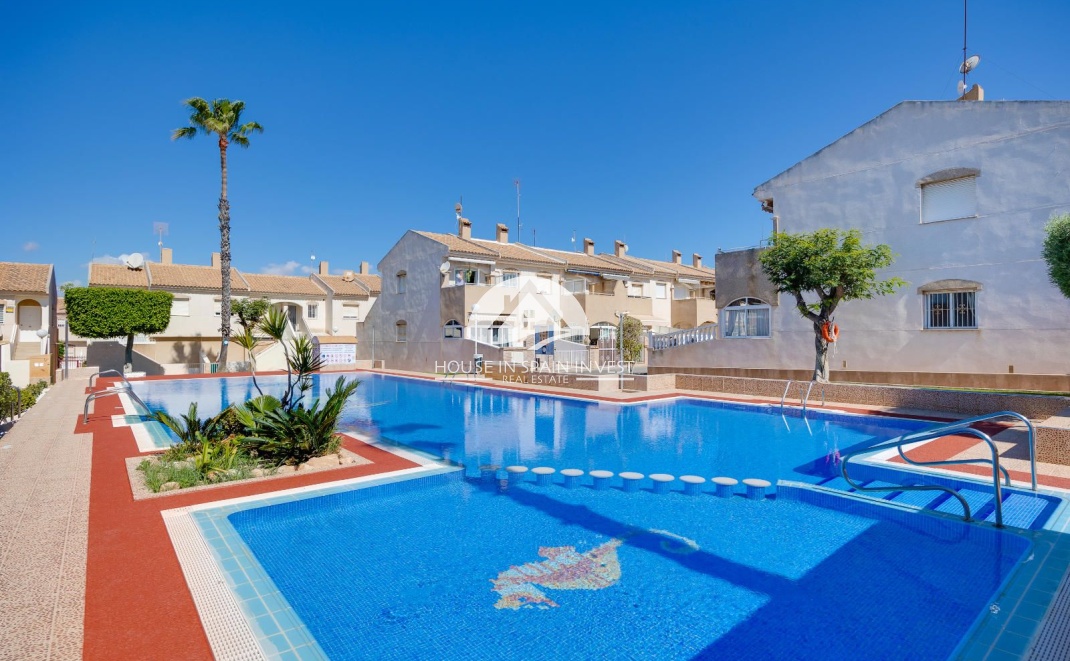 Resale - Ground floor bungalow - Torrevieja - Aguas Nuevas