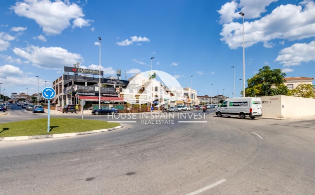 Resale - Ground floor bungalow - Torrevieja - Aguas Nuevas