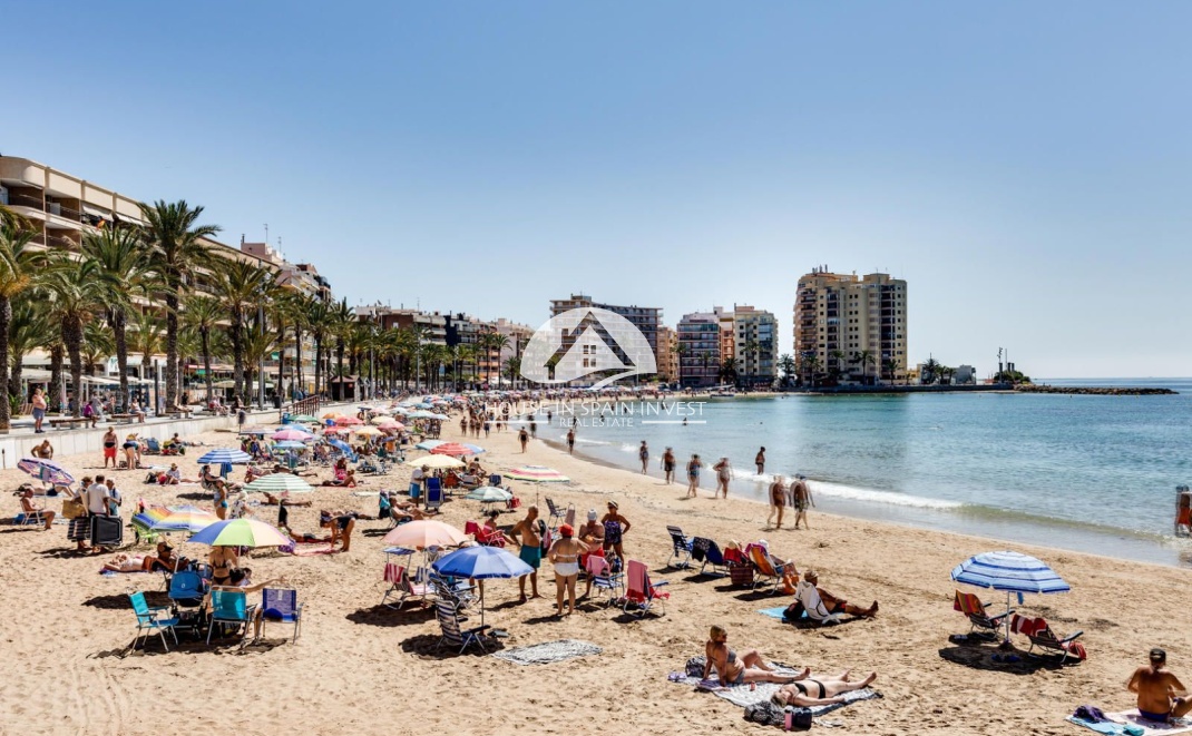 Resale - Ground floor bungalow - Torrevieja - Aguas Nuevas