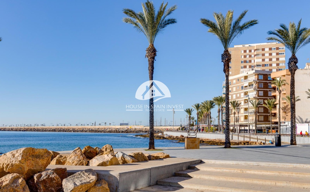 Resale - Ground floor bungalow - Torrevieja - Aguas Nuevas