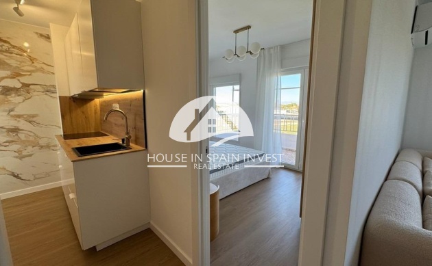 Resale - Apartment  - Torrevieja - Punta Prima