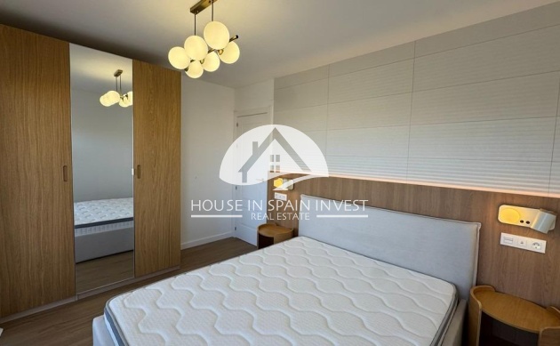 Resale - Apartment  - Torrevieja - Punta Prima