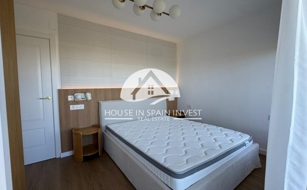 Resale - Apartment  - Torrevieja - Punta Prima