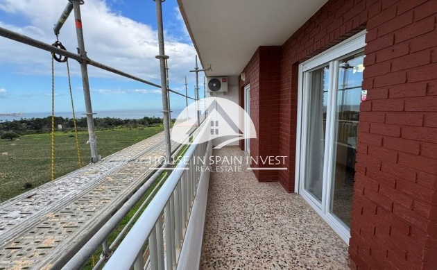 Resale - Apartment  - Torrevieja - Punta Prima