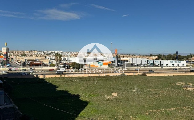 Resale - Apartment  - Torrevieja - Punta Prima