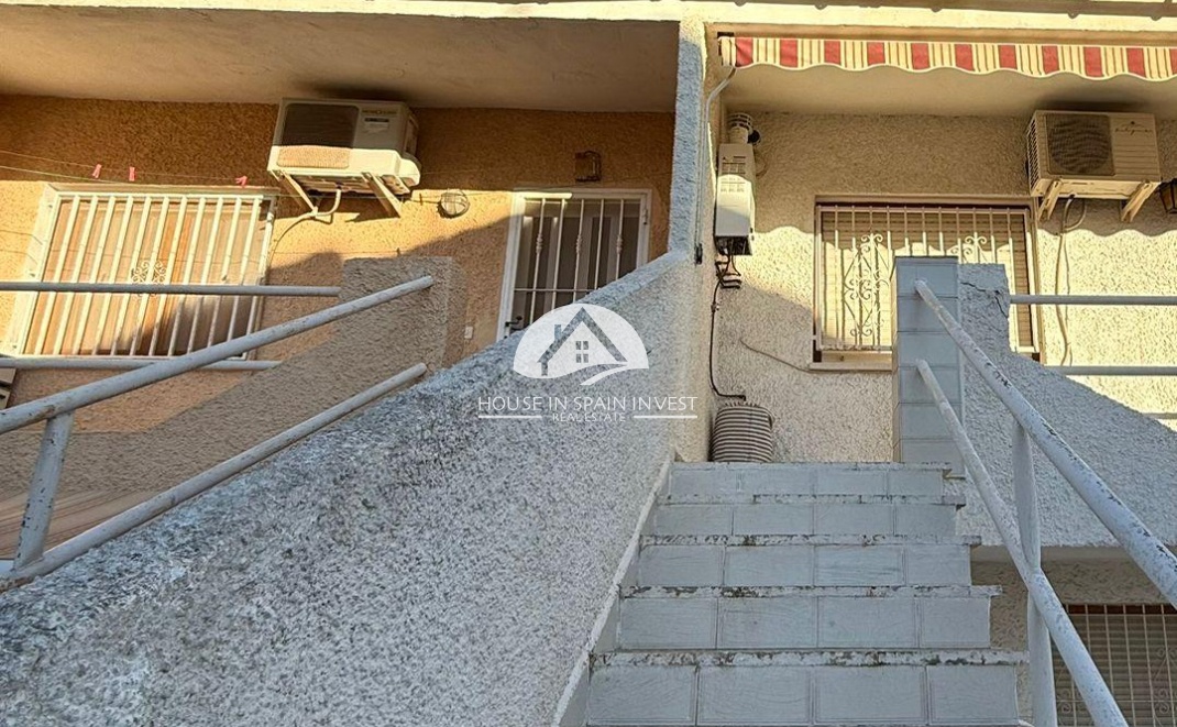 Resale - Villa - Torrevieja - Los Balcones  