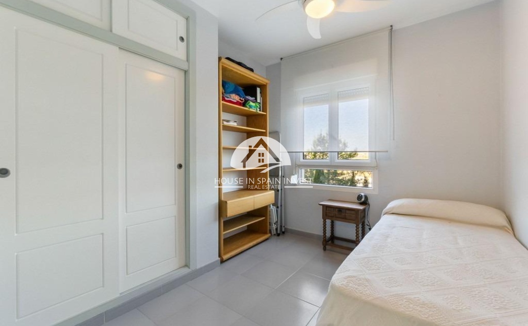 Resale - Apartment  - Orihuela Costa - Dehesa de campoamor