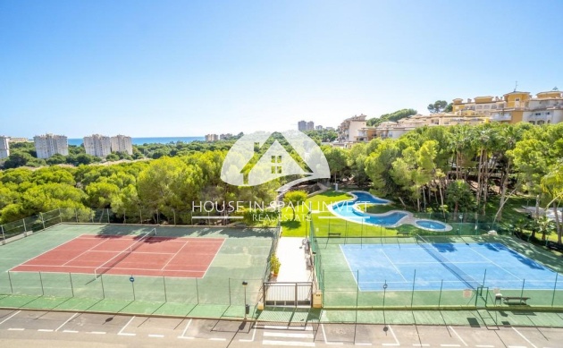 Resale - Apartment  - Orihuela Costa - Dehesa de campoamor