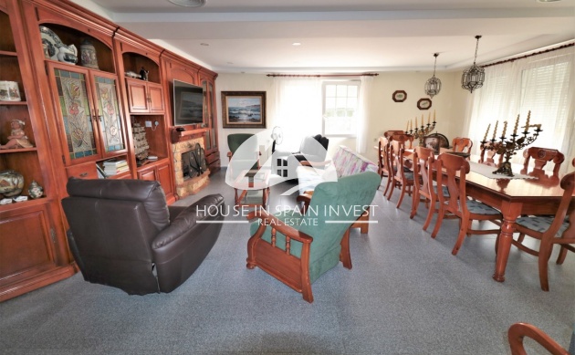 Resale - Villa - Orihuela Costa - Cabo roig  