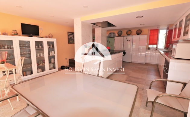 Resale - Villa - Orihuela Costa - Cabo roig  